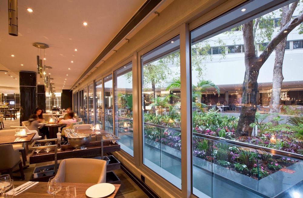 The Maslow Hotel, Sandton Eksteriør bilde