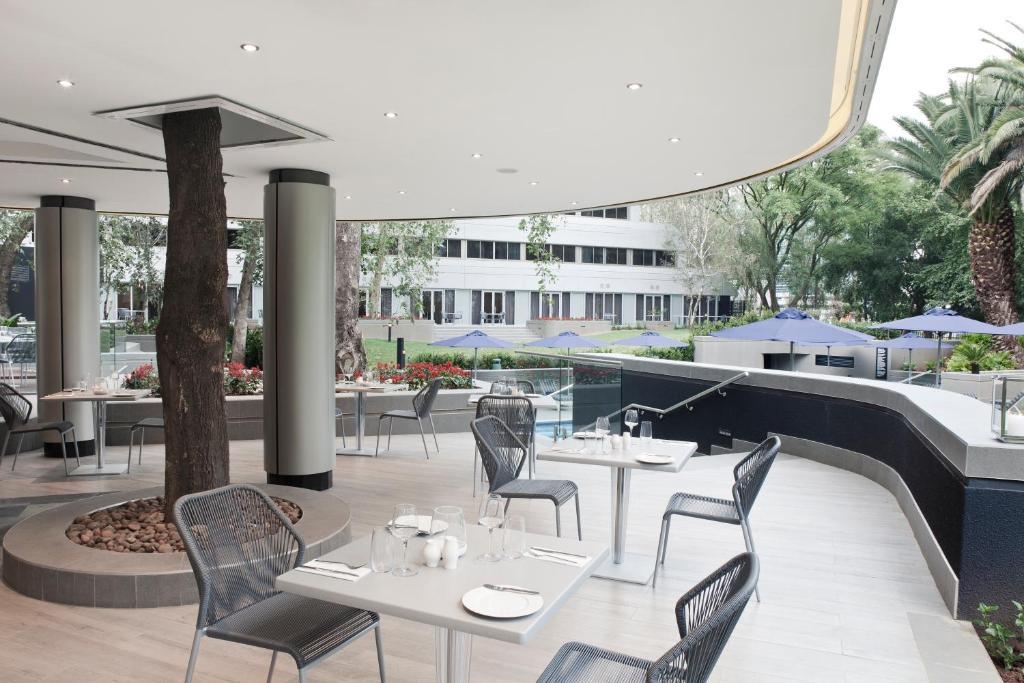 The Maslow Hotel, Sandton Eksteriør bilde