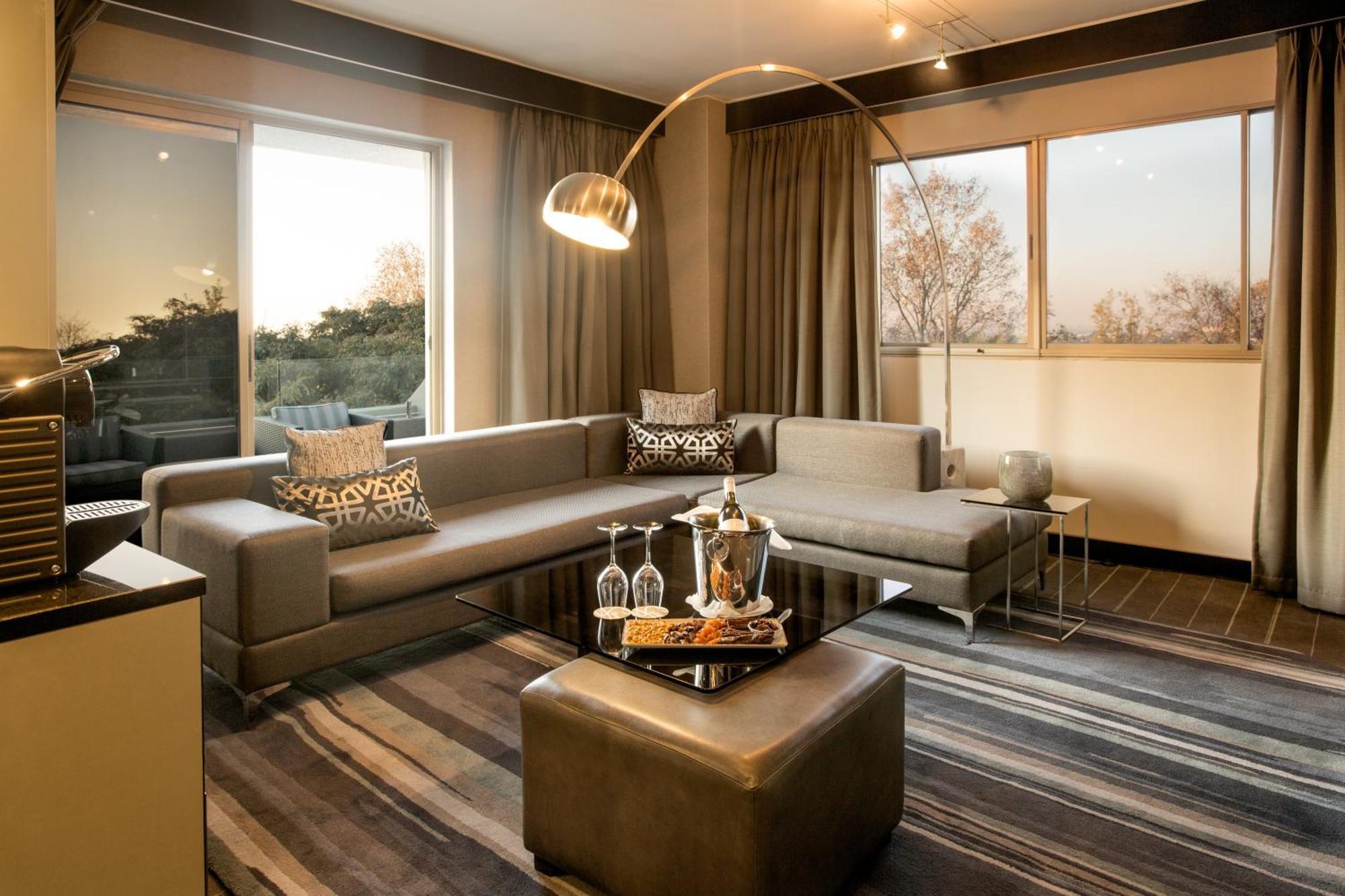 The Maslow Hotel, Sandton Eksteriør bilde