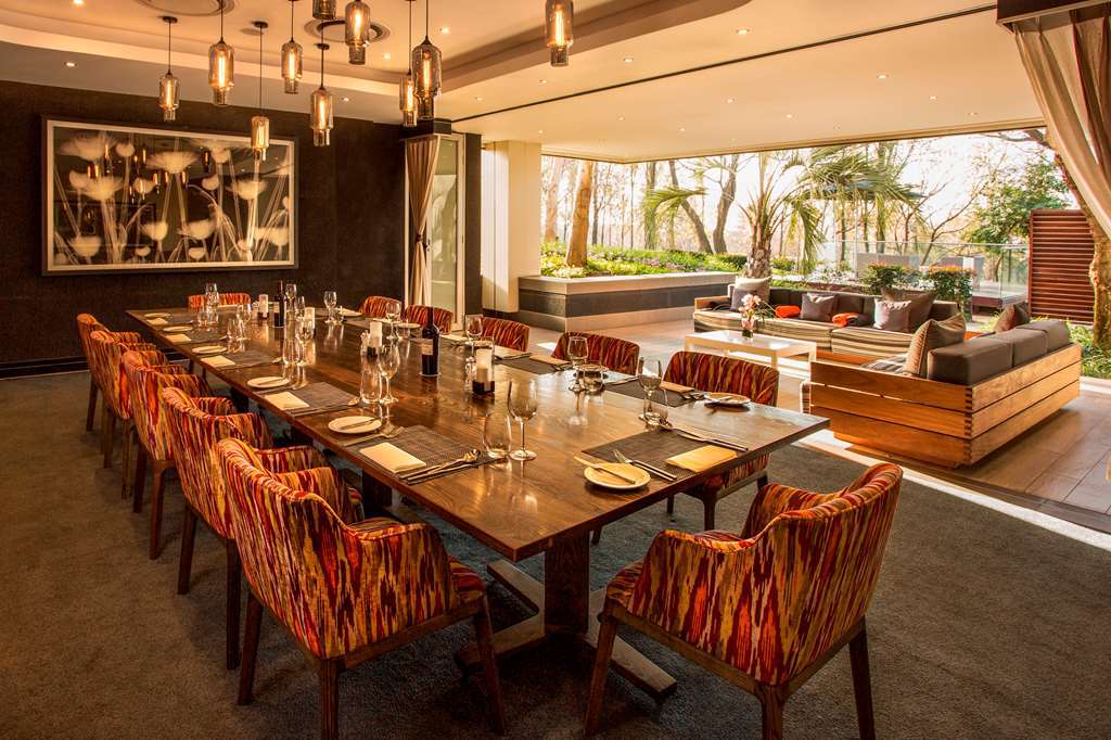 The Maslow Hotel, Sandton Restaurant bilde